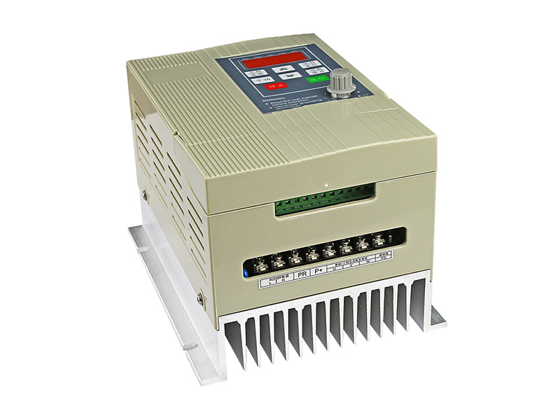 3000H雕刻機變頻器，雕刻機主軸變頻器，變頻器生產(chǎn)廠家，變頻器價格