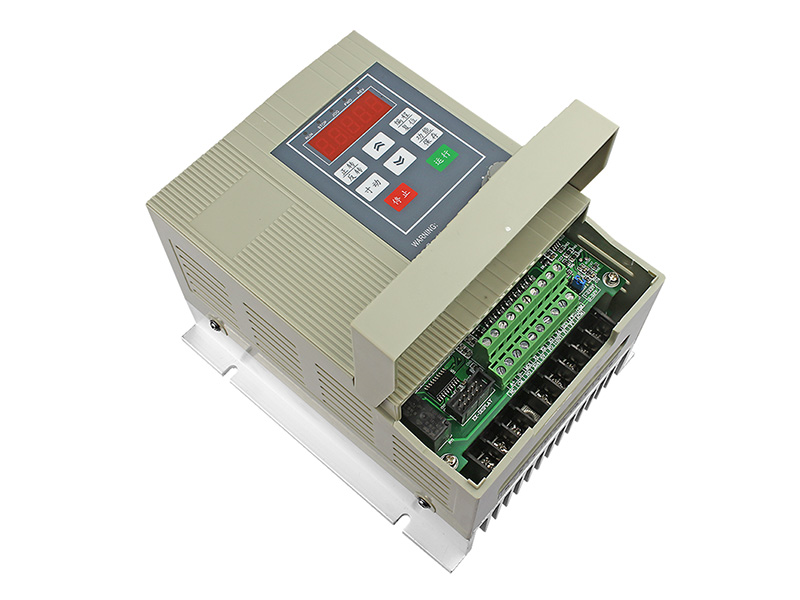 4000H通用變頻器，變頻器三相380V，變頻器廠家，電機(jī)變頻器